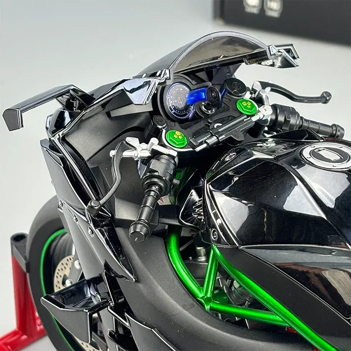 Superbike Model Kit 1:9 Scale Racing Motorcycle Collectible - Get Photo Blanket