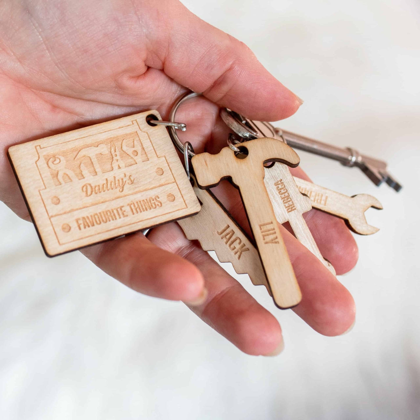 Personalised Wooden Dad’s Toolbox Child Family Tag Keyring - Get Photo Blanket