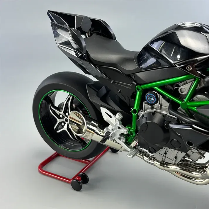 Superbike Model Kit 1:9 Scale Racing Motorcycle Collectible - Get Photo Blanket