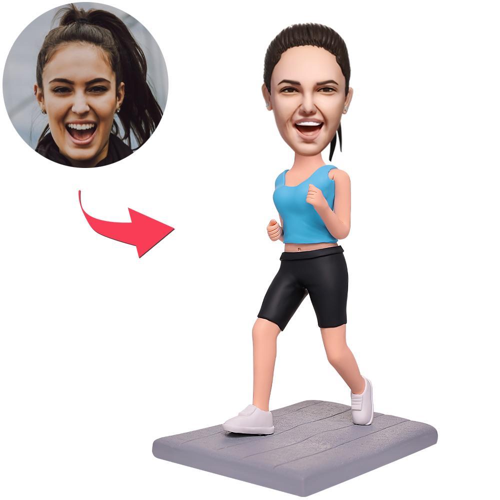 Figurine Personnalisée Femme qui court avec texte gravé