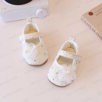 Baby Girl Flower Shoes - image 4