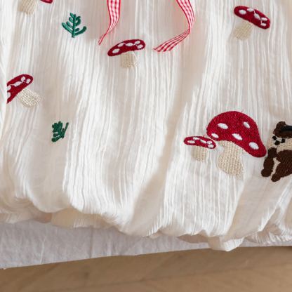 Toddler Girl Mushroom Embroidered Sleeveless Top and Shorts 2-piece Set - image 5