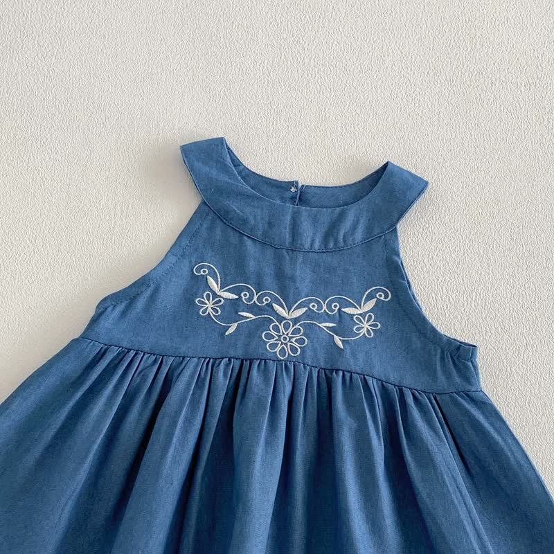 Baby Girl Embroidered Denim Sleeveless Dress - image 4