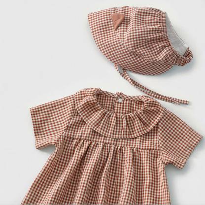 Baby Girl Gingham Ruffle Collar Tee and Short 2-piece Set with Hat - image 1