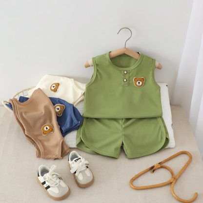 Toddler Solid Color Bear Patch Sleeveless Top and Shorts 2-piece Set - Green - 6-7T - image 1