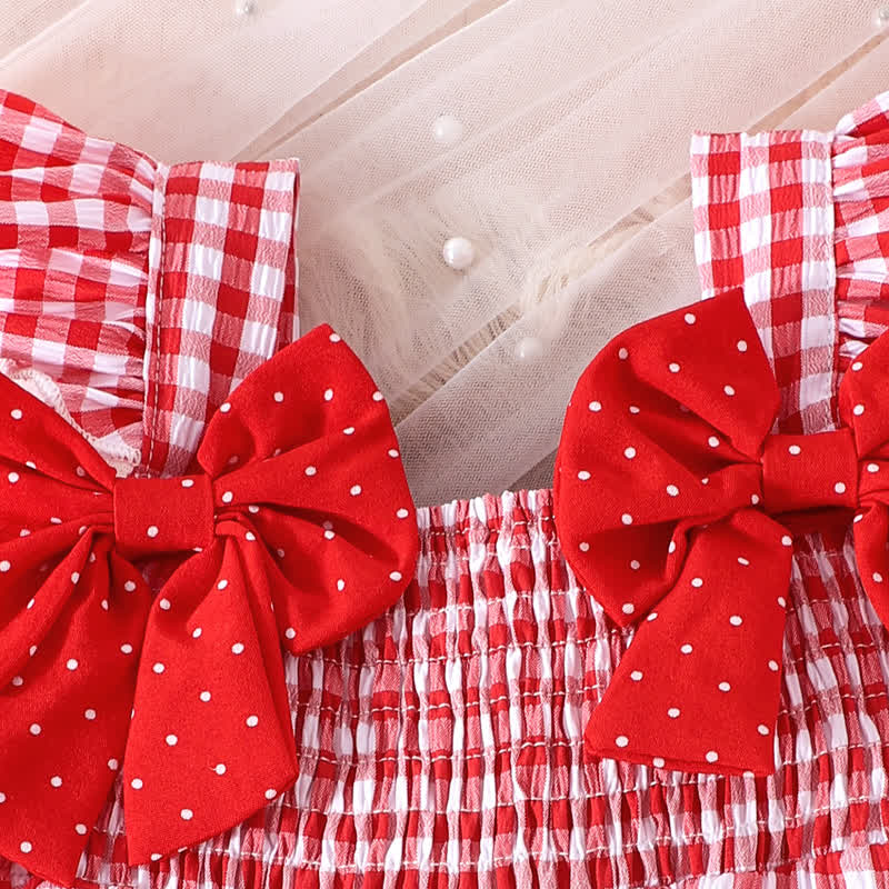 Baby Girl Strawberry Bow Gingham Sleeveless Top and Shorts 2-piece Set - image 4