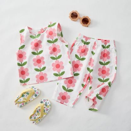 Baby Toddler Floral White Top and Shorts 2-piece Set - image 2