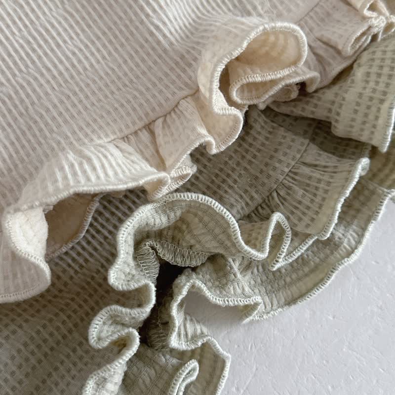 Baby Toddler Textured Ruffle Trim Cardigan and Pants Set - image 9