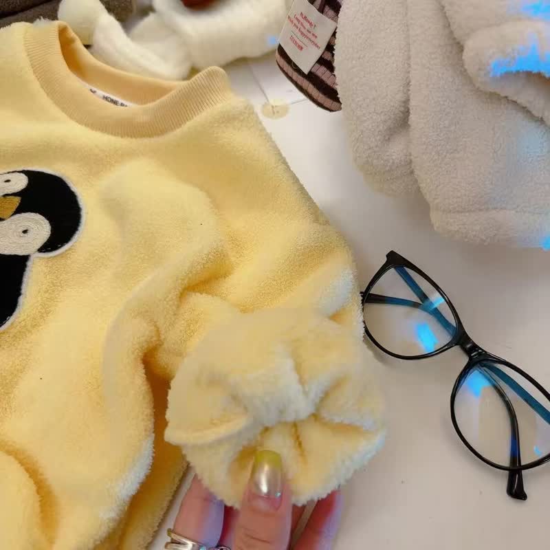 Toddler Cartoon Patch Plush Fleece 2-piece Lounge Set - image 5