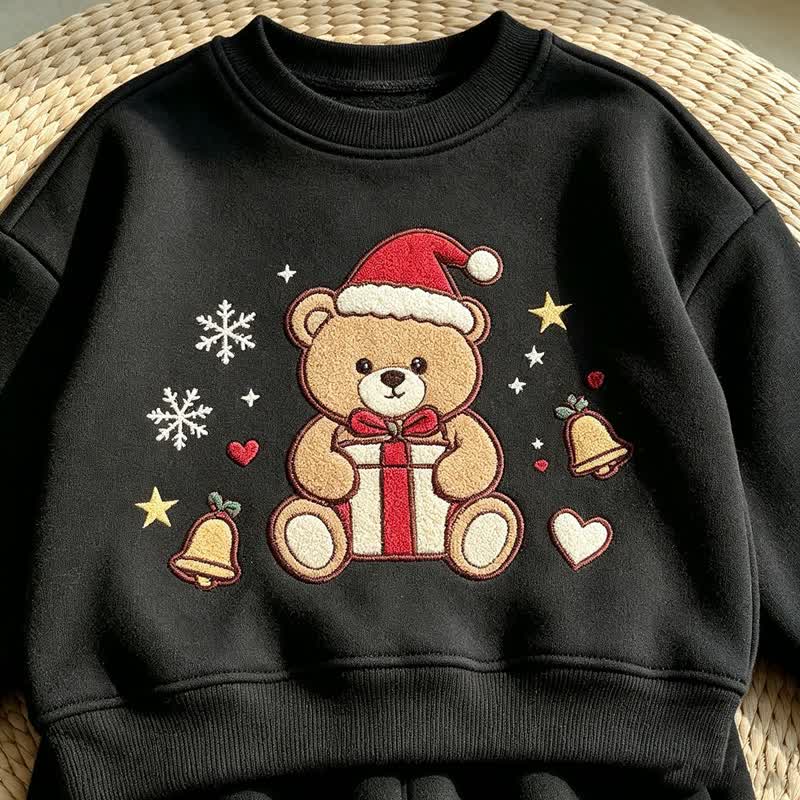 Toddler Christmas Bear Print Sweatshirt and Jogger 2-piece Set - image 7
