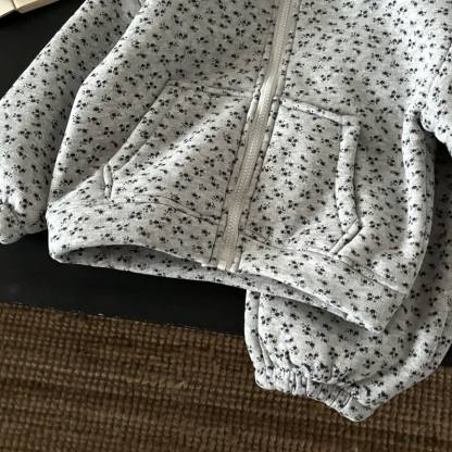 Toddler Grey Floral Fleece Lined Hoodie and Jogger 2-piece Set - image 4