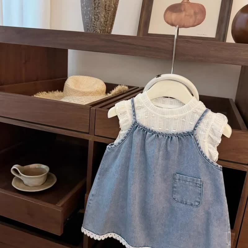 Toddler Baby Girl Ruffle Sleeve T-shirt and Denim Suspender Dress 2-piece Set - image 3