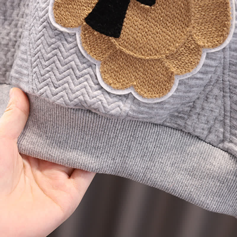 Baby Boy 2-Piece Simple Bear Sweatsuit Set - image 7