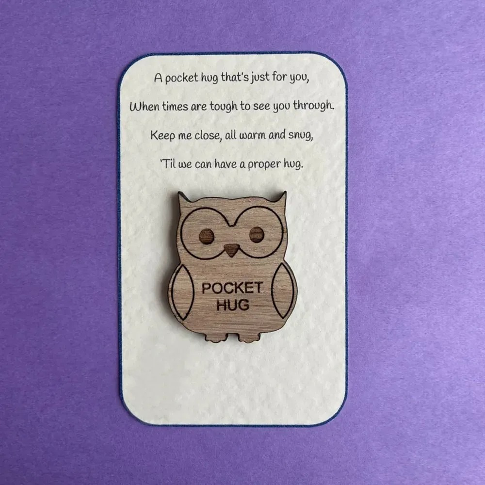 💕Pocket Hug Wooden Token💑