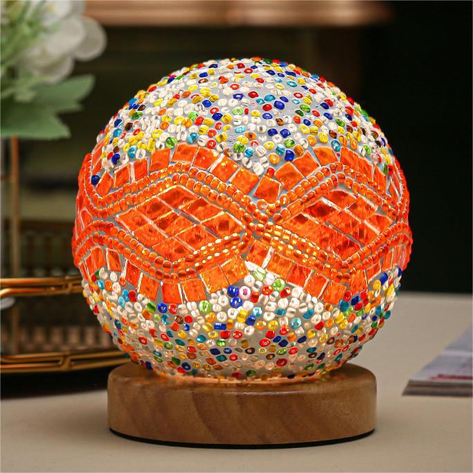 Romantic and Freedom-Bohemia & Baroque Nightlight