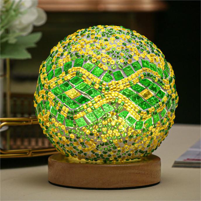 Romantic and Freedom-Bohemia & Baroque Nightlight