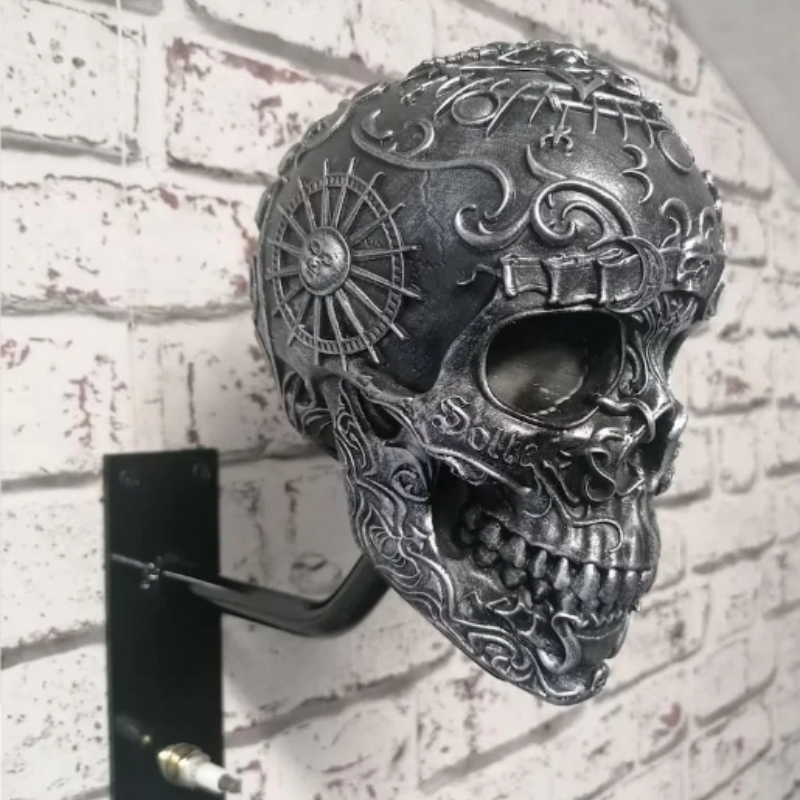 🏴‍☠️Motorcycle Helmet and Jacket Skull Holder