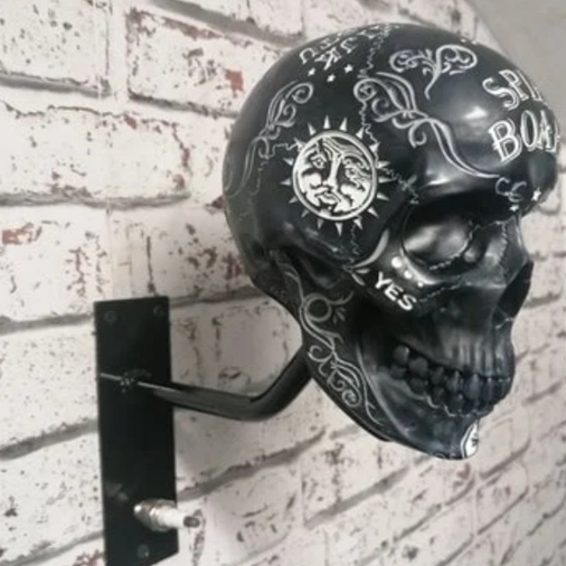 🏴‍☠️Motorcycle Helmet and Jacket Skull Holder