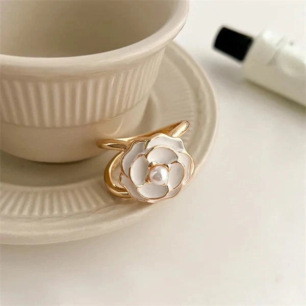 🔥Hot Sale💟 - Camellia Scarf Buckle🌺