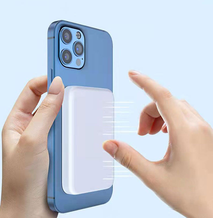 Magnetic Wireless Power Bank