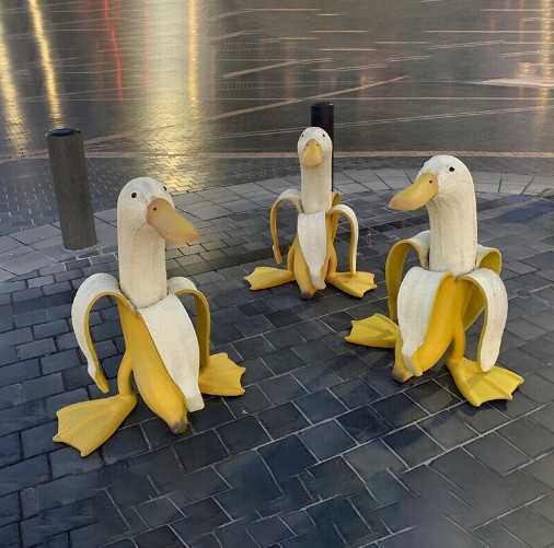 🍌🦆Quack-nana Garden Sculptures