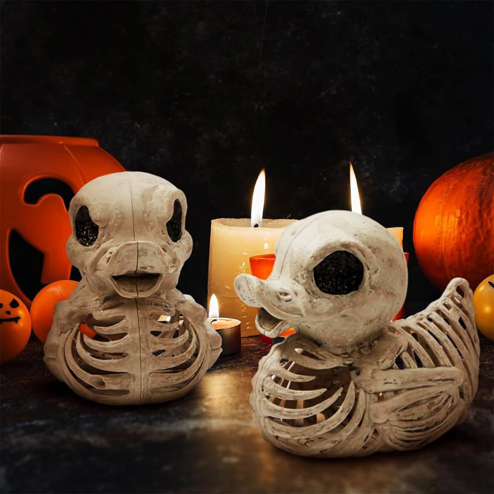 🦆💀"Quack-tacular Spookiness: Skull Duck Figurines for a Hauntingly Good Halloween!"