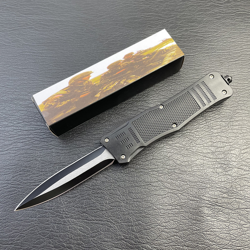 Multifunctional portable tactical knife 