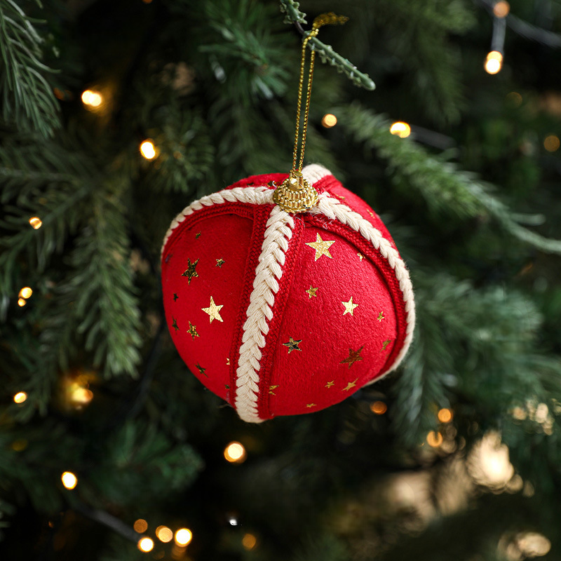 Starry Knit Christmas Baubles 🎄✨