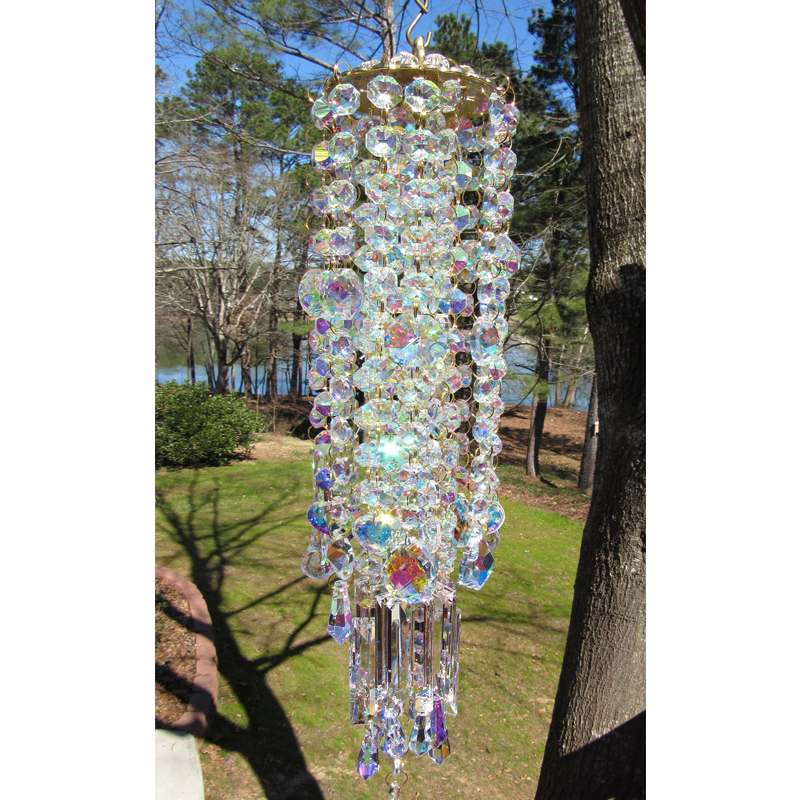 Aurora Crystal Wind Chimes，Made of hundreds of crystals and gems.