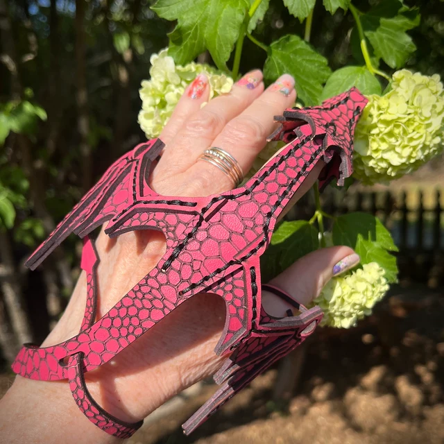 🐉Leather Hand Dragon Bracelet