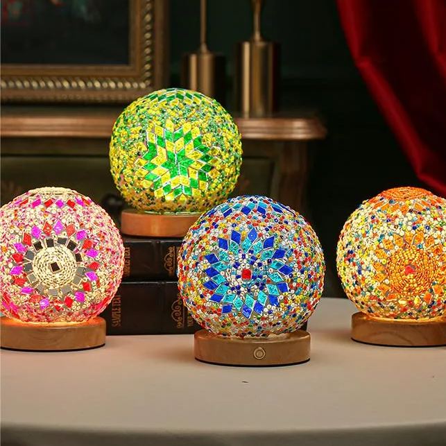 Romantic and Freedom-Bohemia & Baroque Nightlight