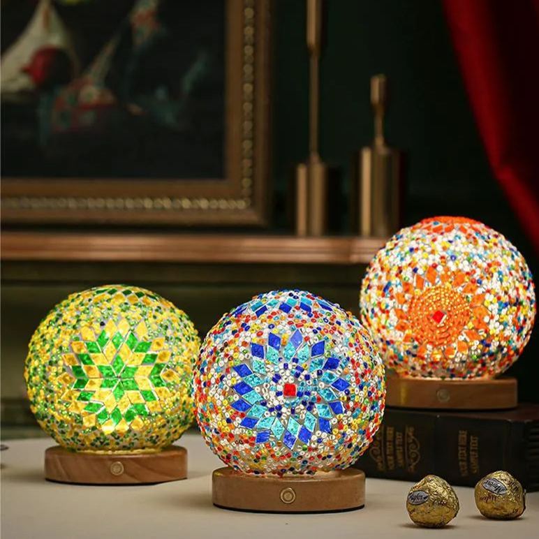 Romantic and Freedom-Bohemia & Baroque Nightlight