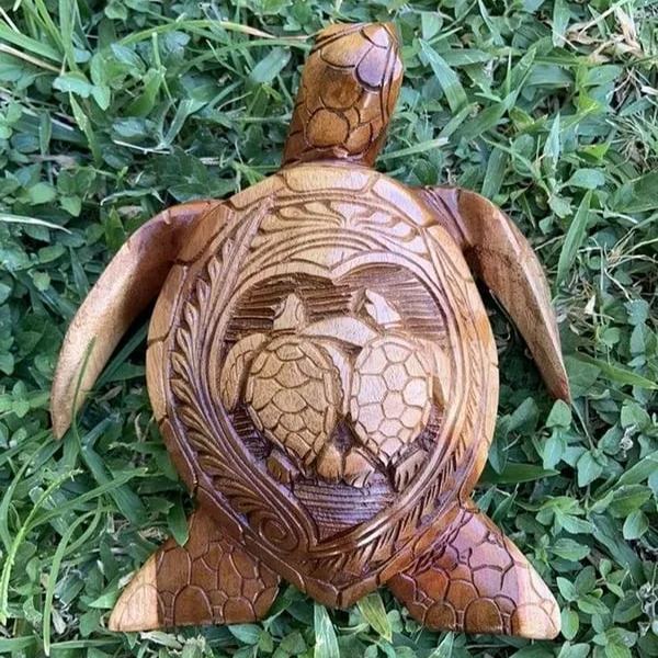 Hawaiian Turtle WoodCarving