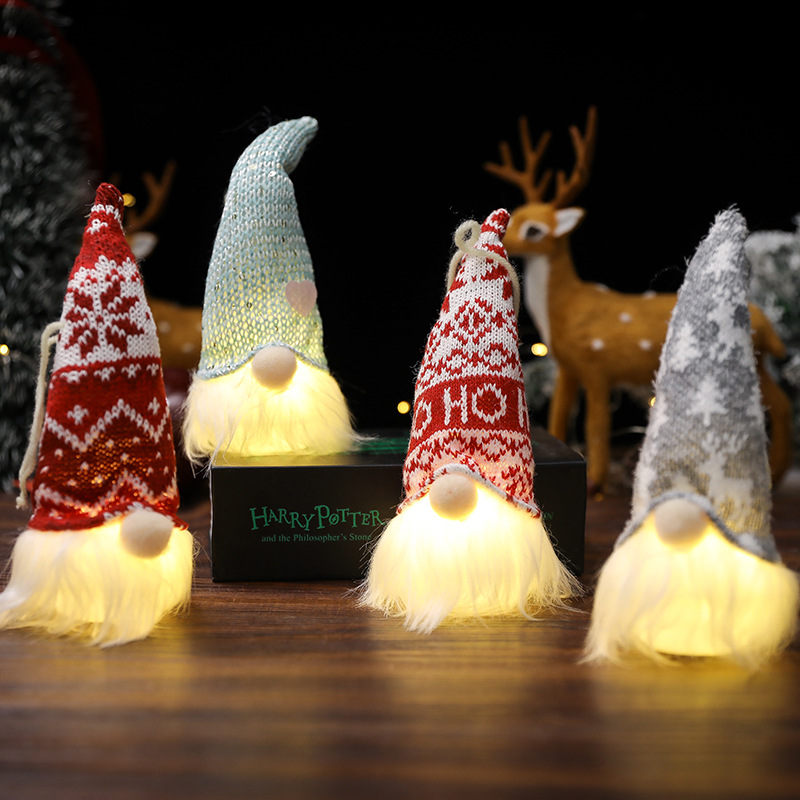 Forester Glows Gnome