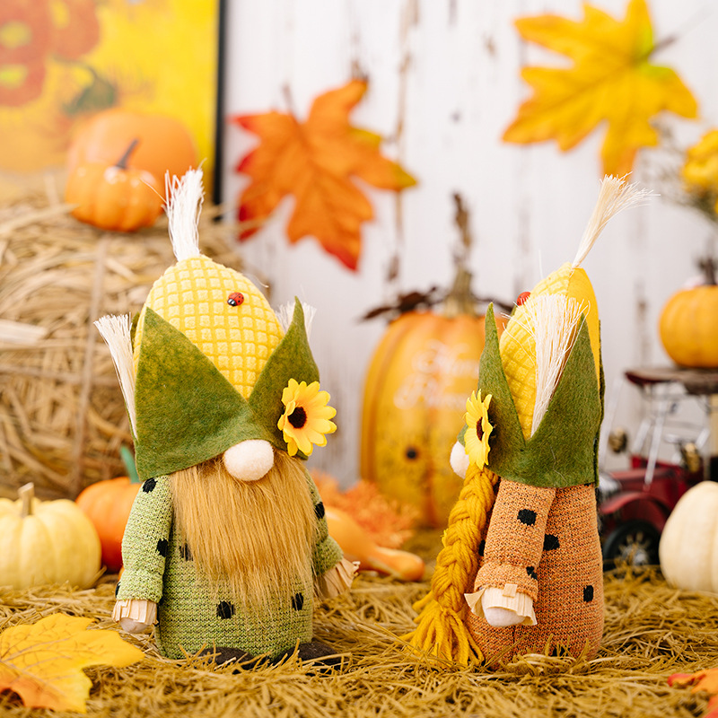 Corn cob Gnome