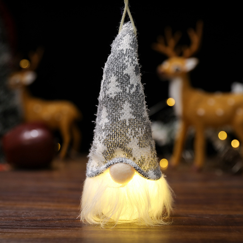 Forester Glows Gnome