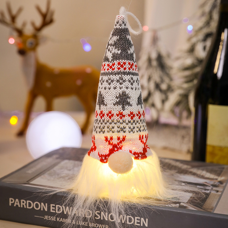 Forester Glows Gnome