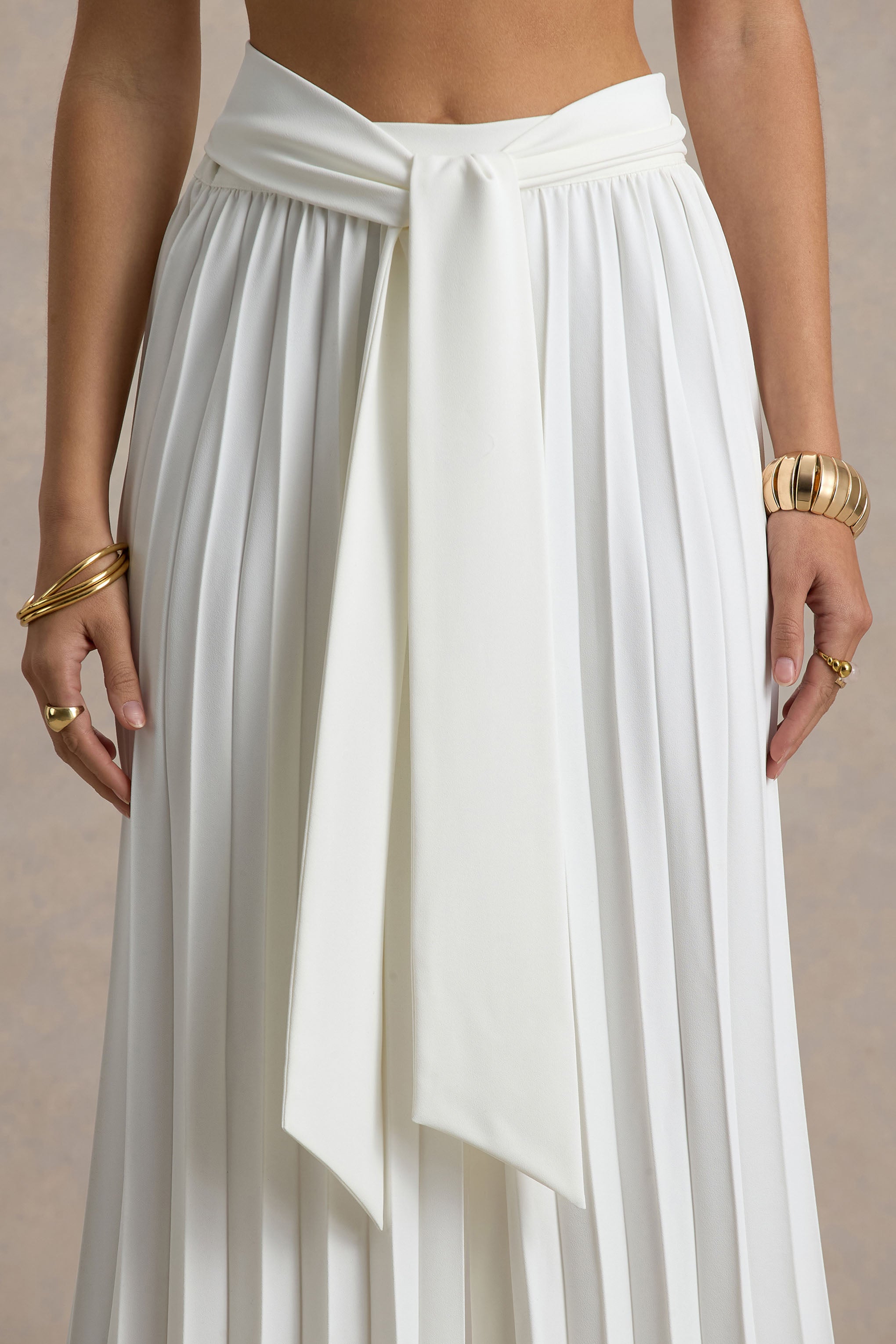 Eclipse | Cream Pleated Wide-Leg Trousers