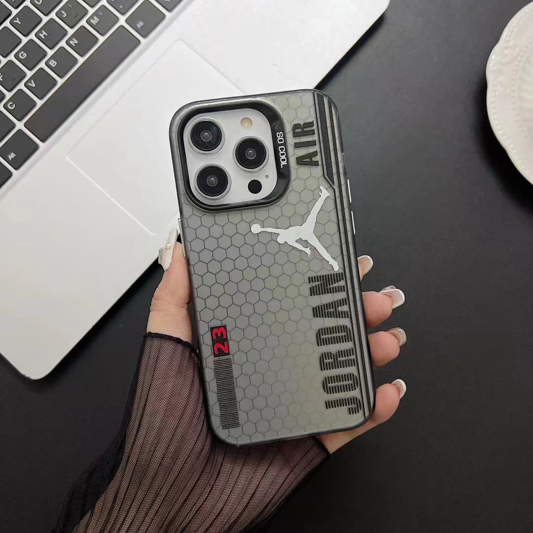 🔥📱Калъф за iPhone в спортен стил