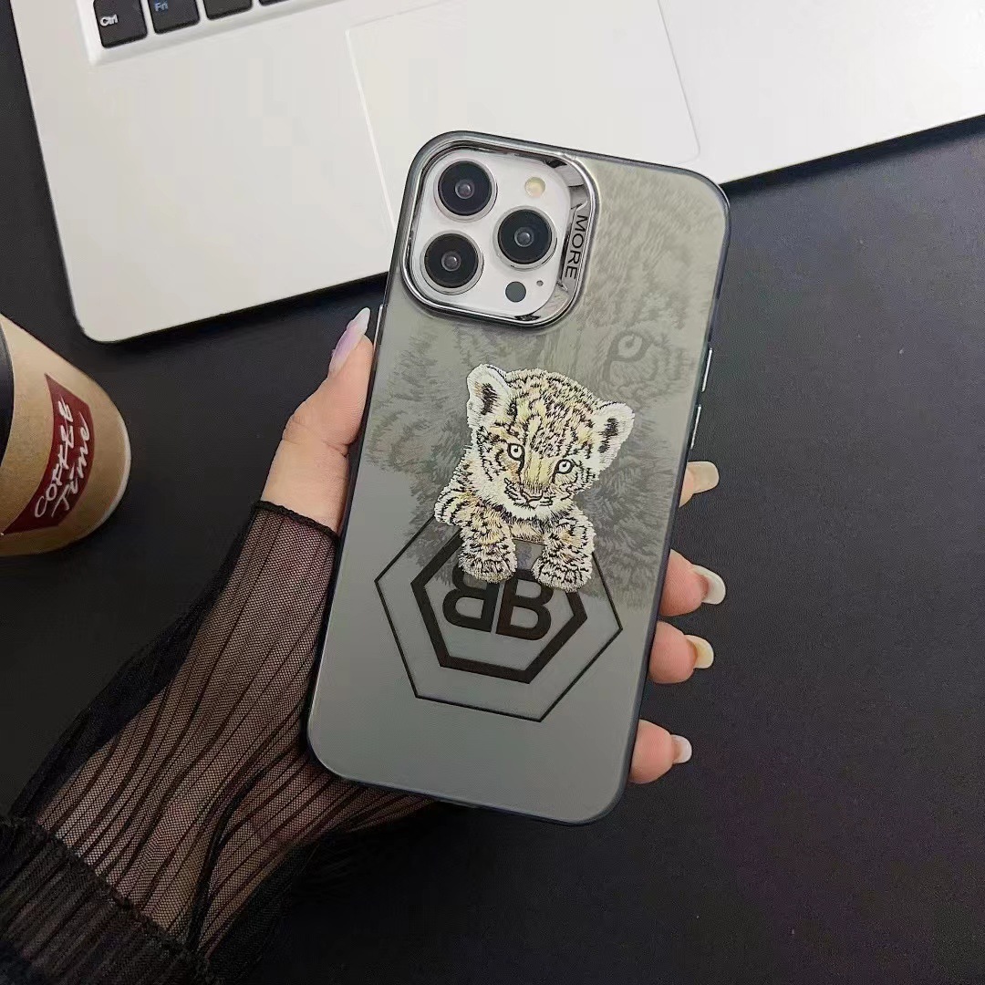 🔥📱Калъф за iPhone в спортен стил