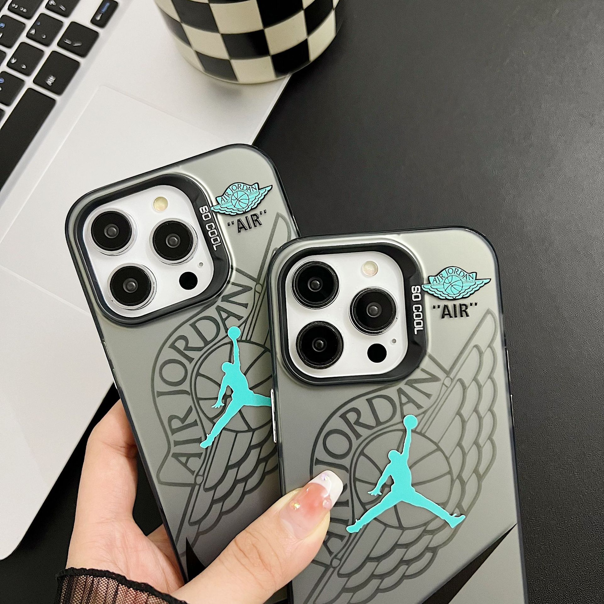 🔥📱Калъф за iPhone в спортен стил