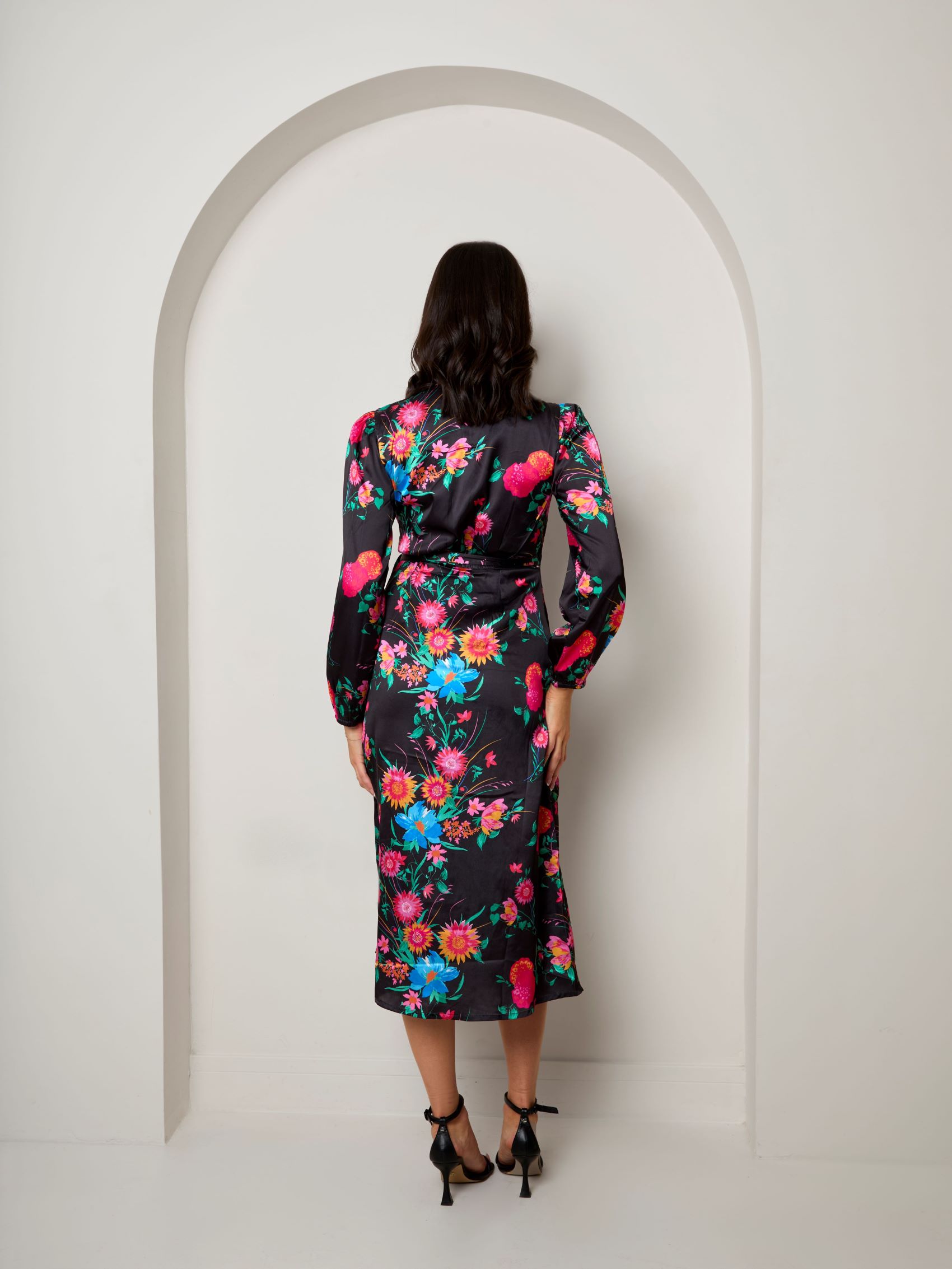 Plus Size Long Sleeve Floral Wrap Dress in Black