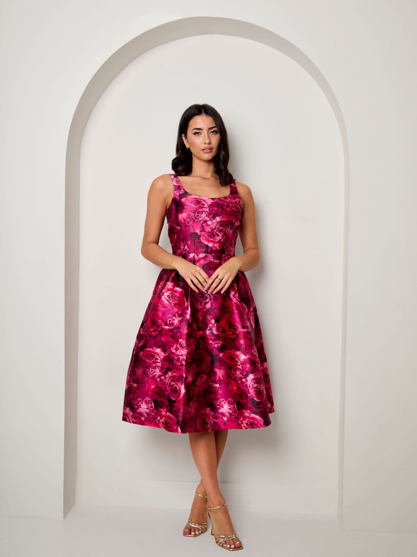 Sleeveless Floral Fit and Flare Midi Dress in Purple