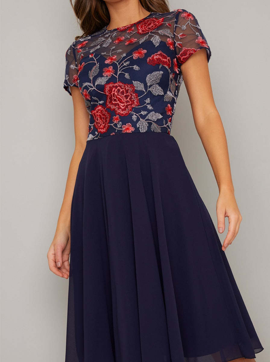 Lace Bodice Chiffon Midi Dress in Blue