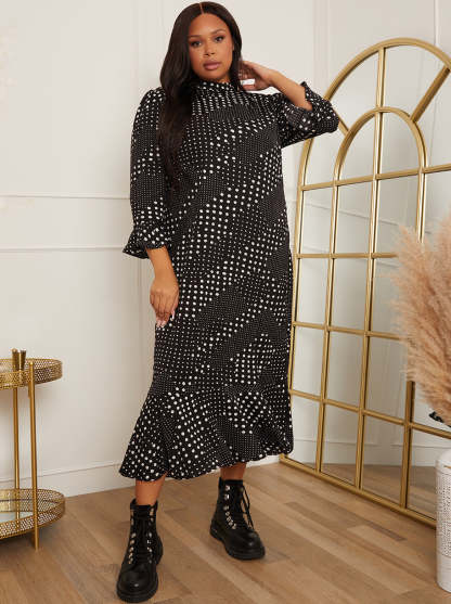 Plus Size Polka Dot Print Midi Dress in Black
