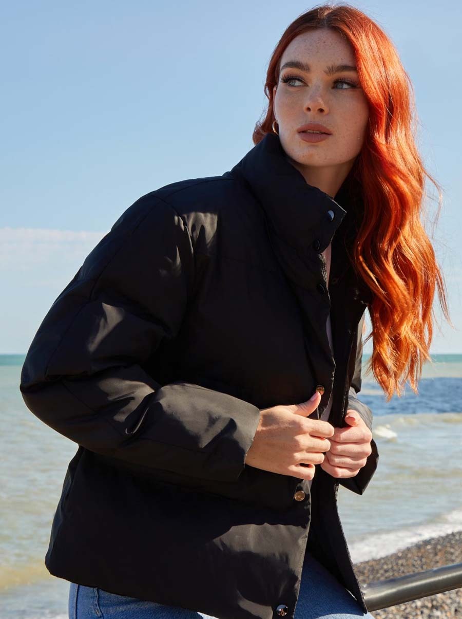 Cropped Padded Puffer Coat in Black