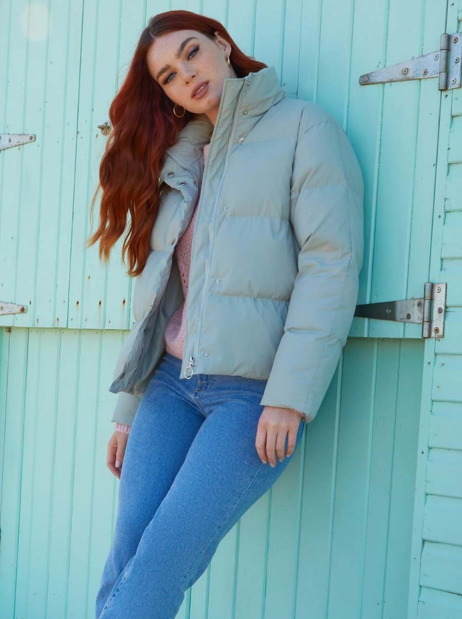 Cropped Padded Puffer Coat in Green