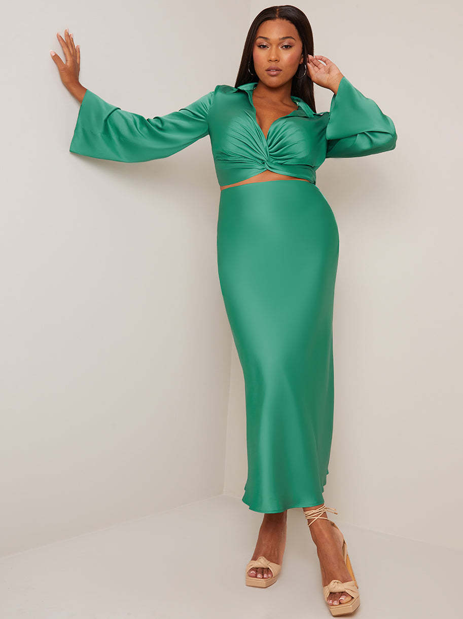 Long Sleeve V Neck Satin Twist Detail Top in Green