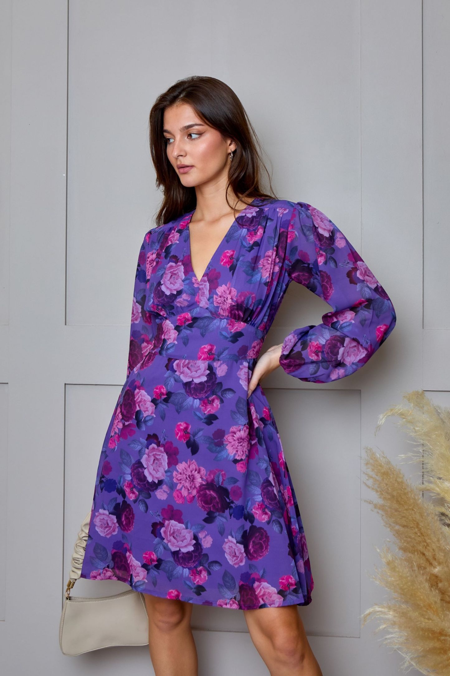 Plus Size V Neck Floral Printed Chiffon Dress in Purple