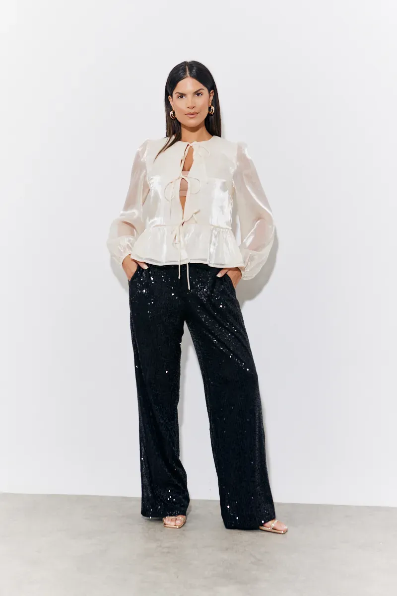 In The Style Organza Tie Front Puff Sleeve Top in Cream